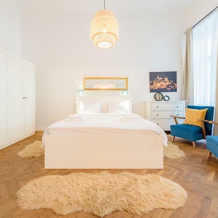 Oasis Apartments - Liberty Square Budapeszt Zewnętrze zdjęcie