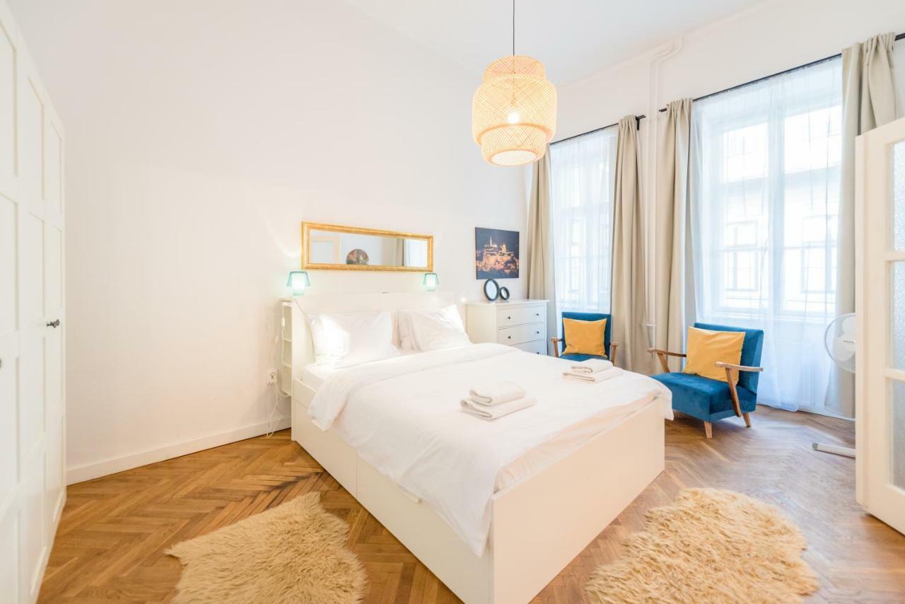 Oasis Apartments - Liberty Square Budapeszt Zewnętrze zdjęcie
