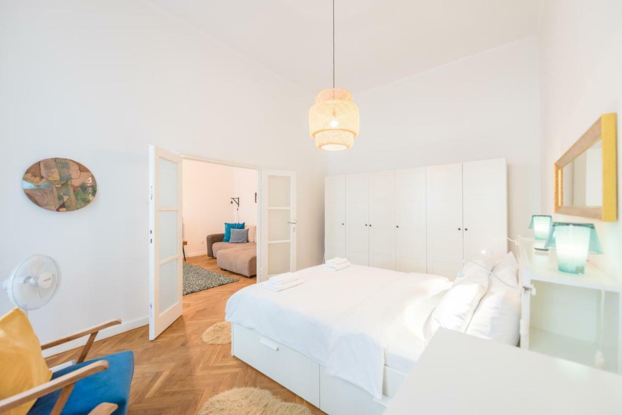 Oasis Apartments - Liberty Square Budapeszt Zewnętrze zdjęcie