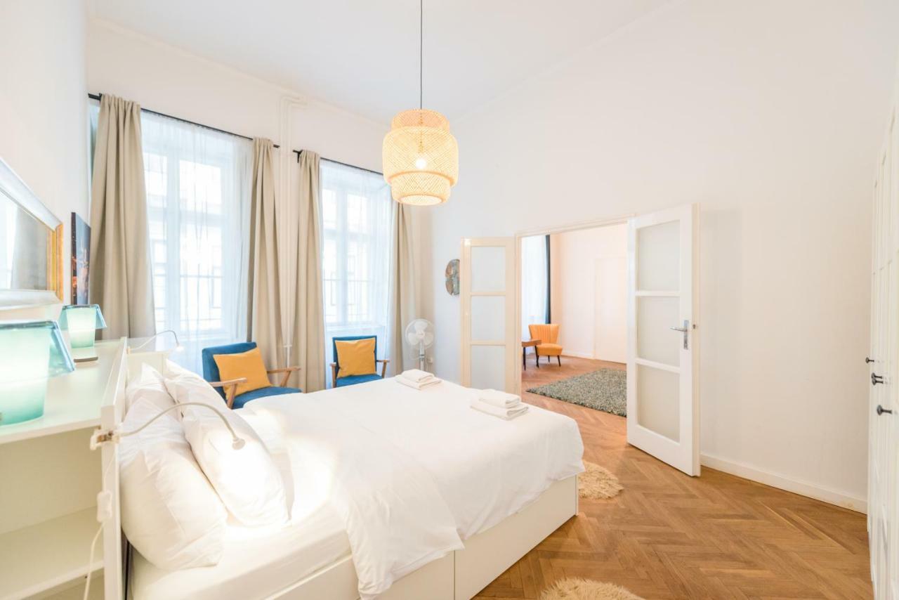 Oasis Apartments - Liberty Square Budapeszt Zewnętrze zdjęcie