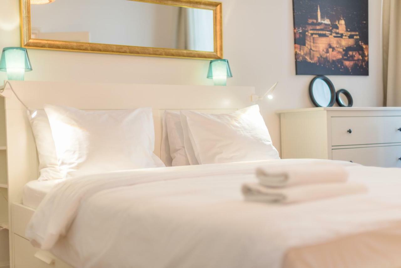 Oasis Apartments - Liberty Square Budapeszt Zewnętrze zdjęcie