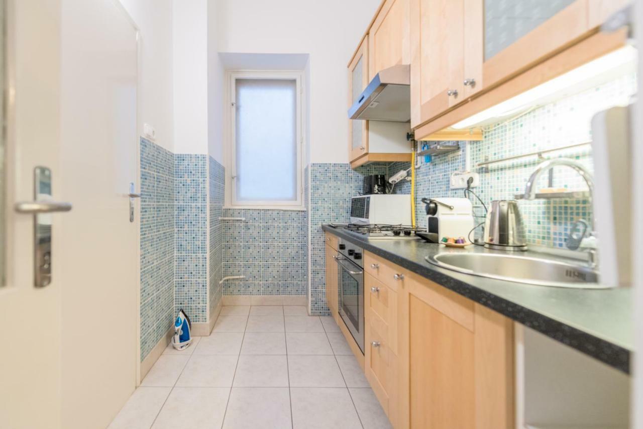 Oasis Apartments - Liberty Square Budapeszt Zewnętrze zdjęcie