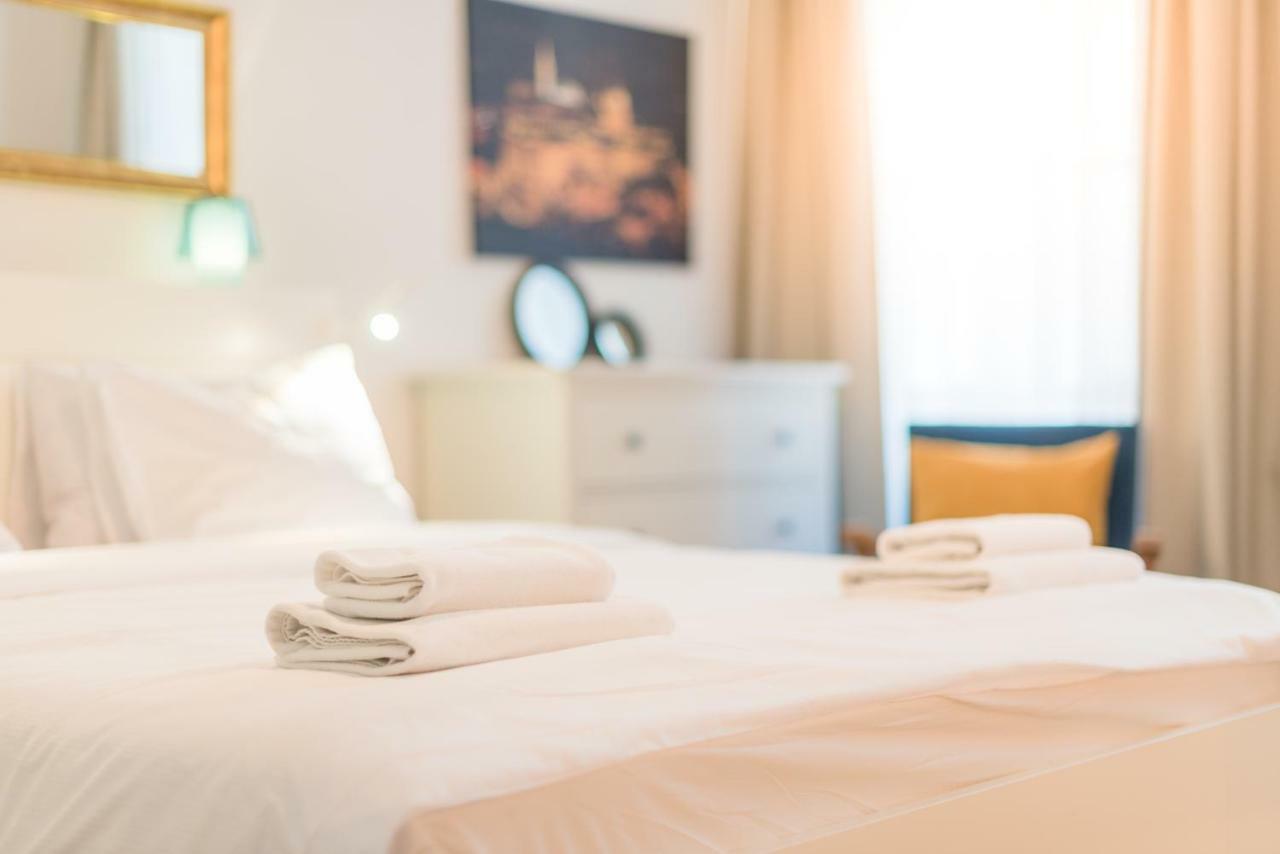 Oasis Apartments - Liberty Square Budapeszt Zewnętrze zdjęcie