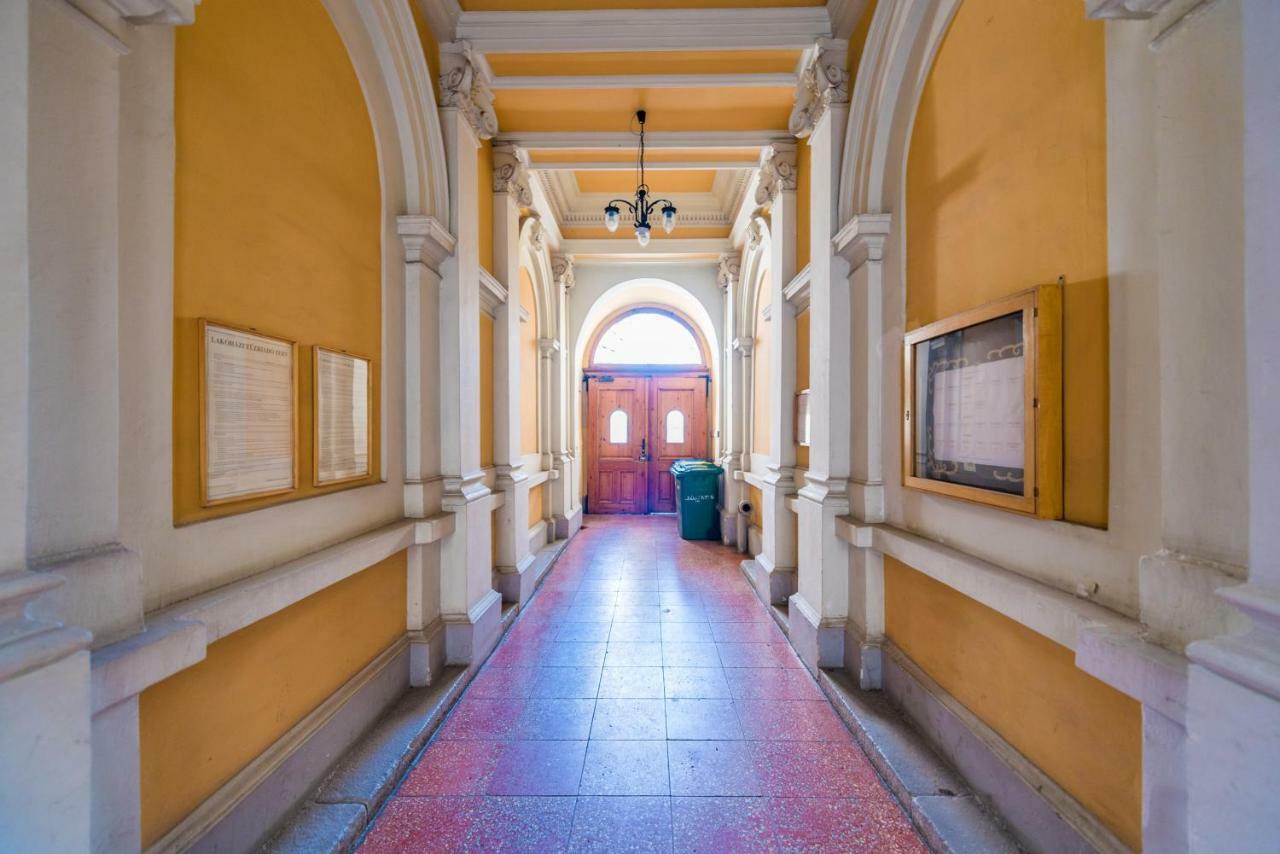 Oasis Apartments - Liberty Square Budapeszt Zewnętrze zdjęcie